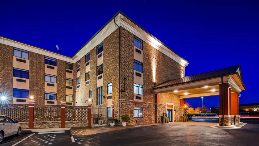 Best Western Plus Pineville-Charlotte South - Image 1