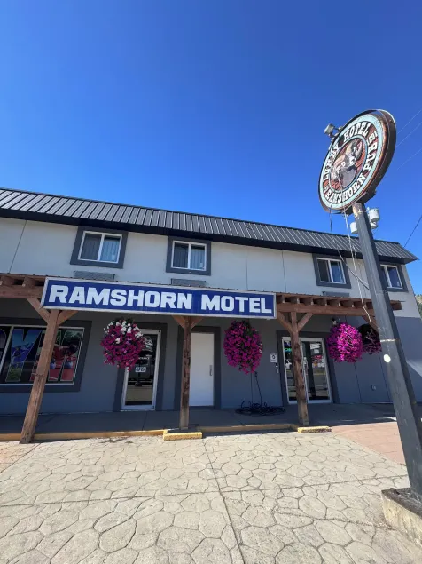RAMSHORN MOTEL - Image 1