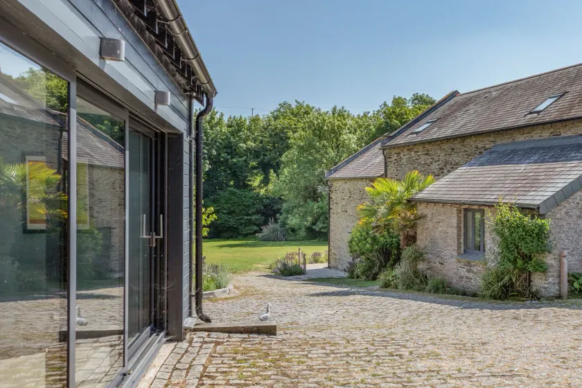 Linham Barn - Image 1