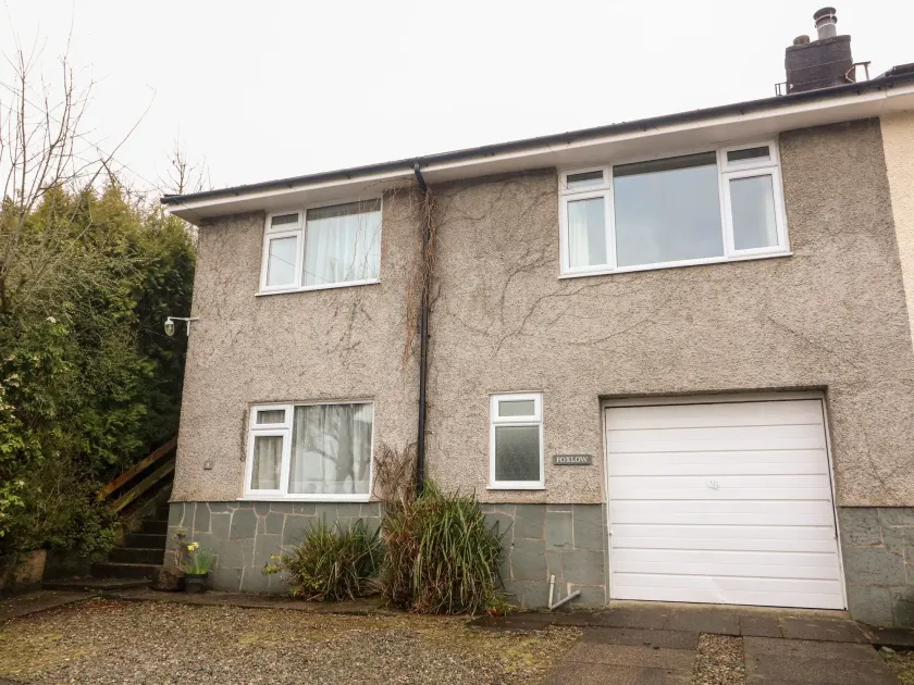 8 Oaks Field - Image 1