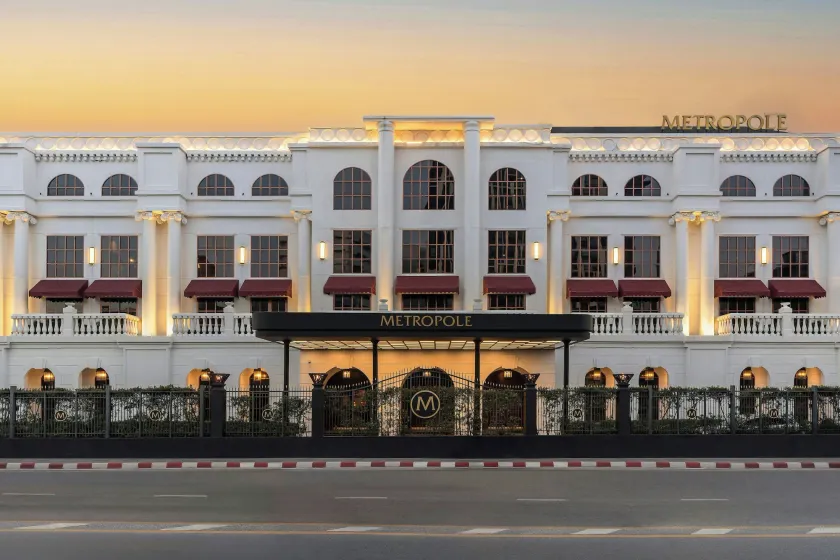 Metropole, Bangkok, Thonglor a Tribute Portfolio Hotel by Marriott - Image 1