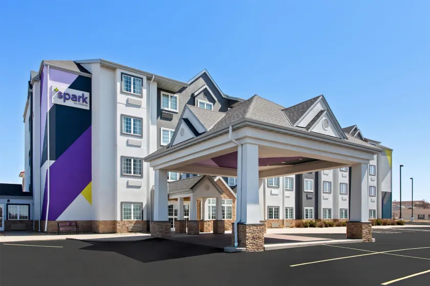 Spark by Hilton Rochester South - Image 1