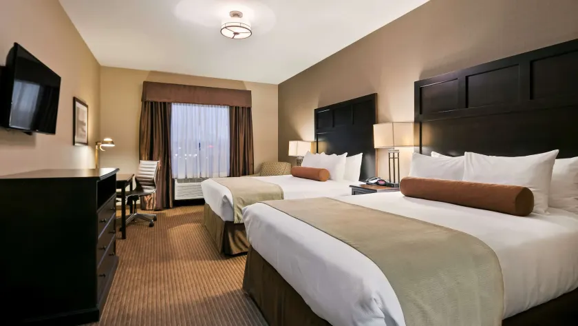 Best Western Plus Okotoks Inn & Suites - Image 1