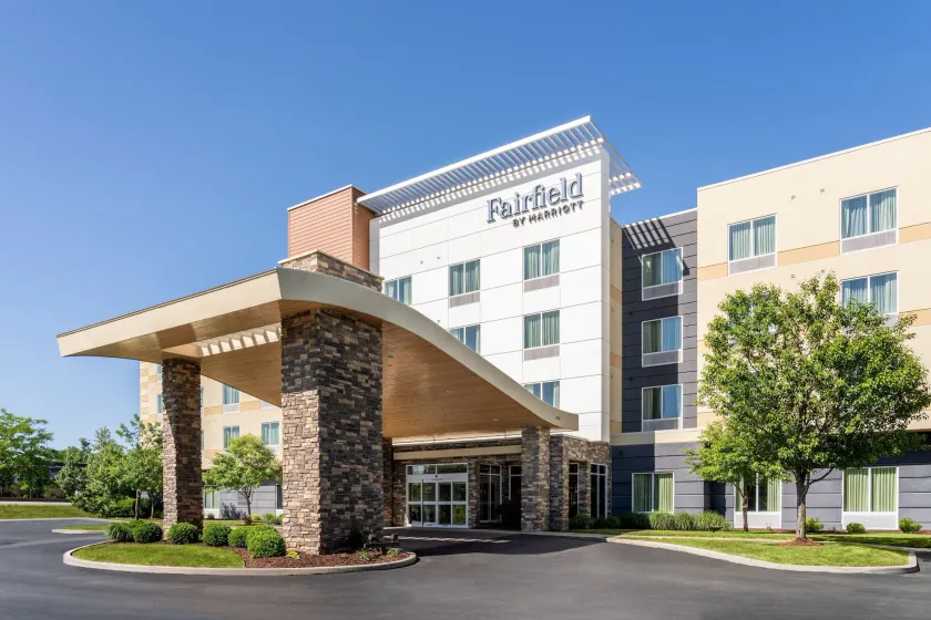 Fairfield Inn & Suites by Marriott Akron Fairlawn - Image 1