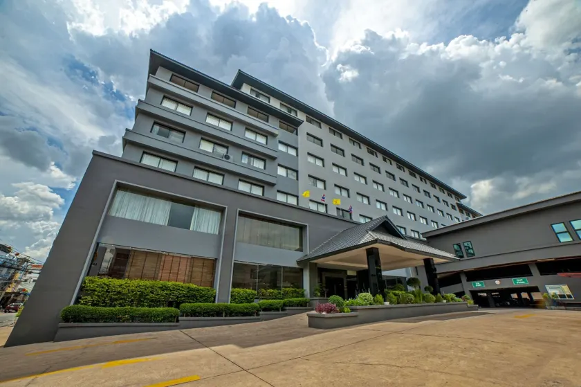 Le Cassia Hotel - Image 1