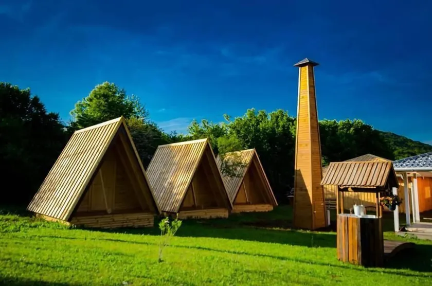 Rooms & Glamping Lana Haus  - Image 1