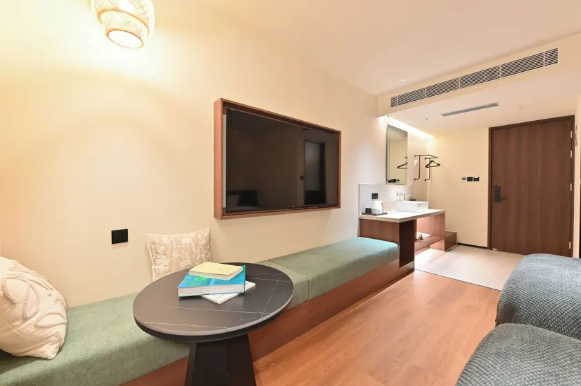 P.Loft Youth Hostel - Room