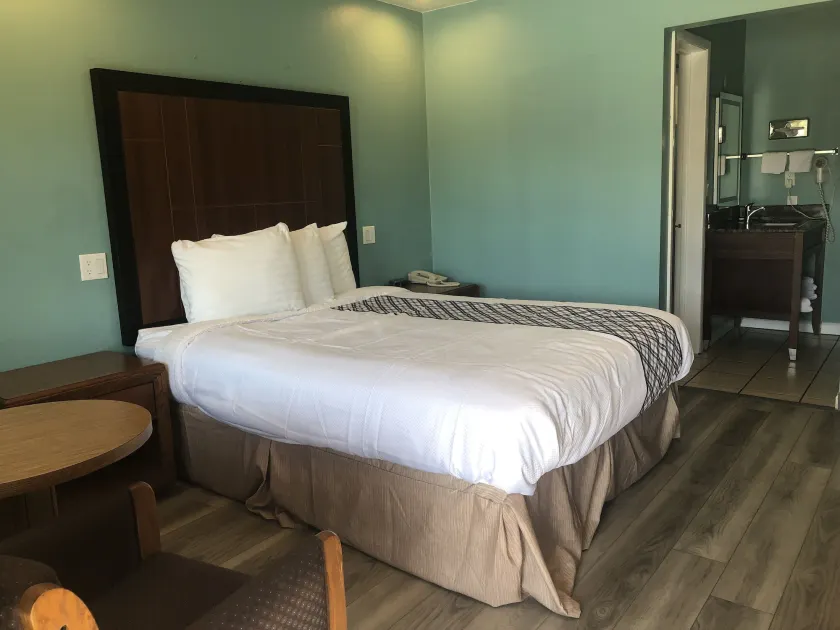 Bestway Inn - Image 1
