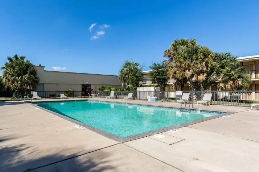 Eco Inn Suites by Hotel O Baytown - Image 1