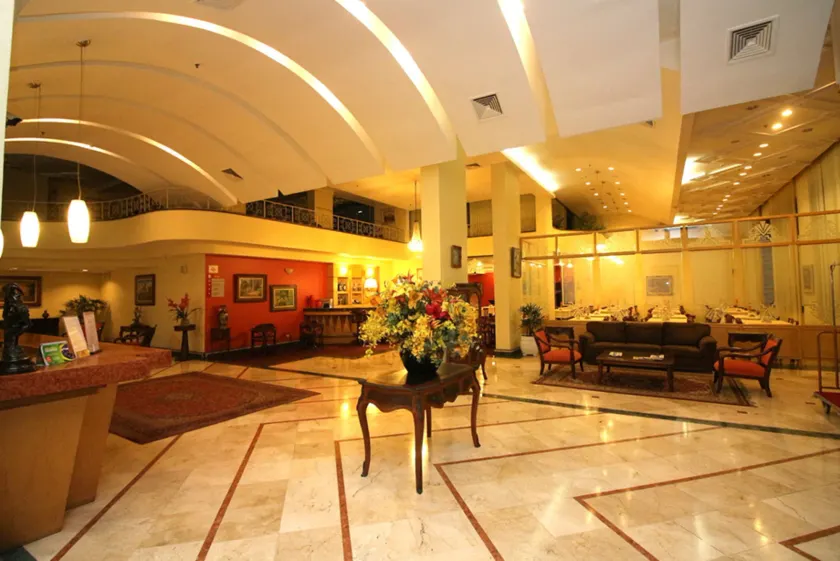 Carlton Plaza São José dos Campos - Image 1