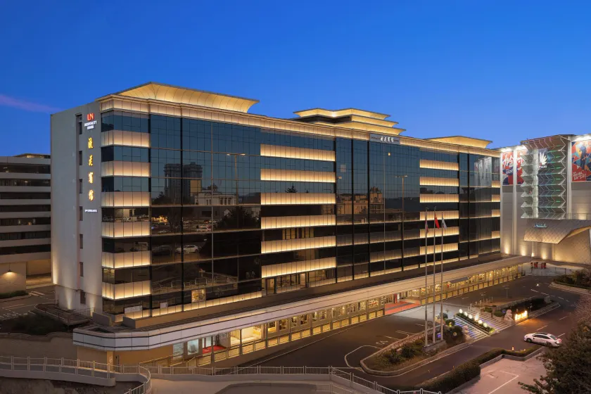 Liuhua Hotel - Image 1