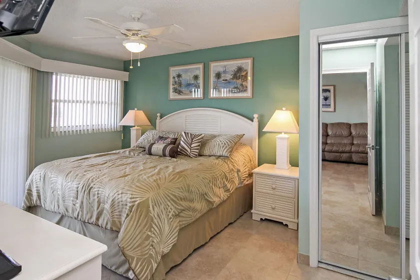 Sunrise Resort 303 - Room