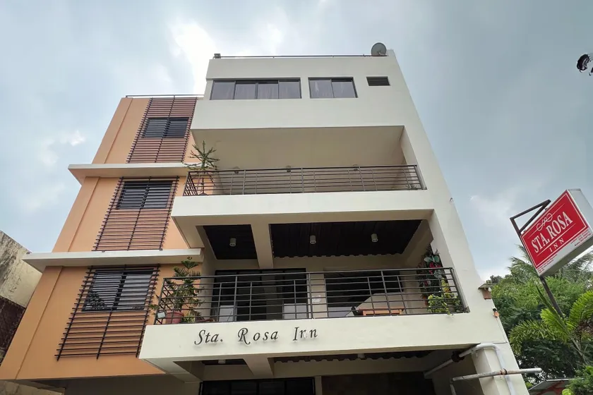 Sta Rosa Inn Iloilo powered by Cocotel - Image 1