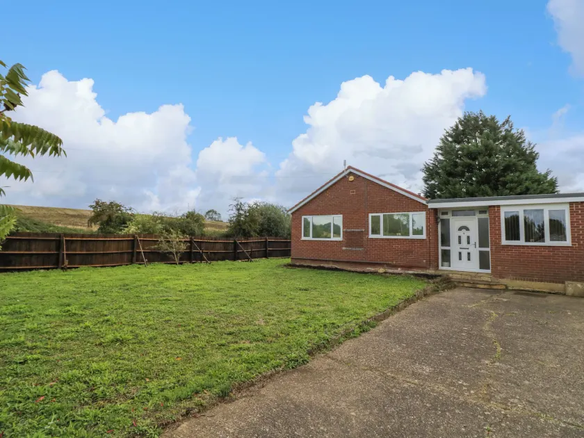Fenny Marina Cottage - Image 1