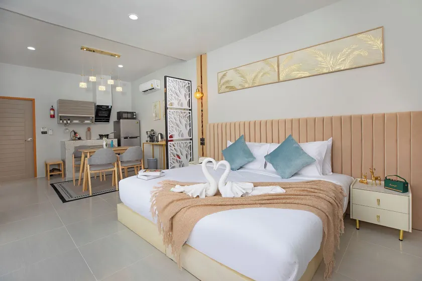 Best Time Pool Suites, Phuket - Image 1