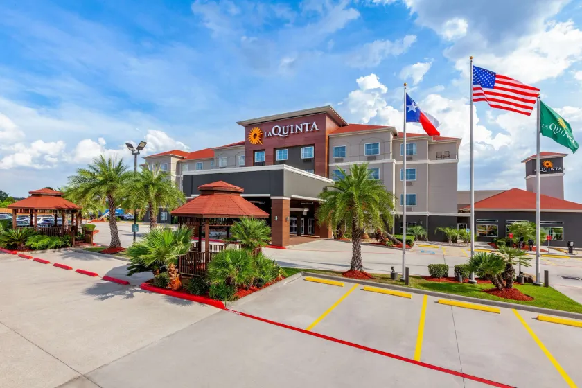 La Quinta by Wyndham Houston Channelview - Image 1