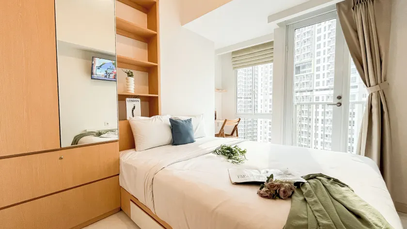 Minimalist Look Studio Near Tokyo Hub At Tokyo Riverside Pik 2 Apartment - Image 1