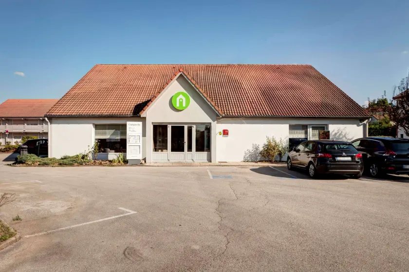 Hôtel Campanile Chalon-Sur-Saône - Image 1