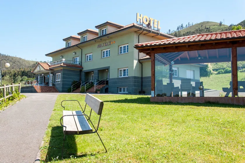 Apartamentos San Jorge - Image 1