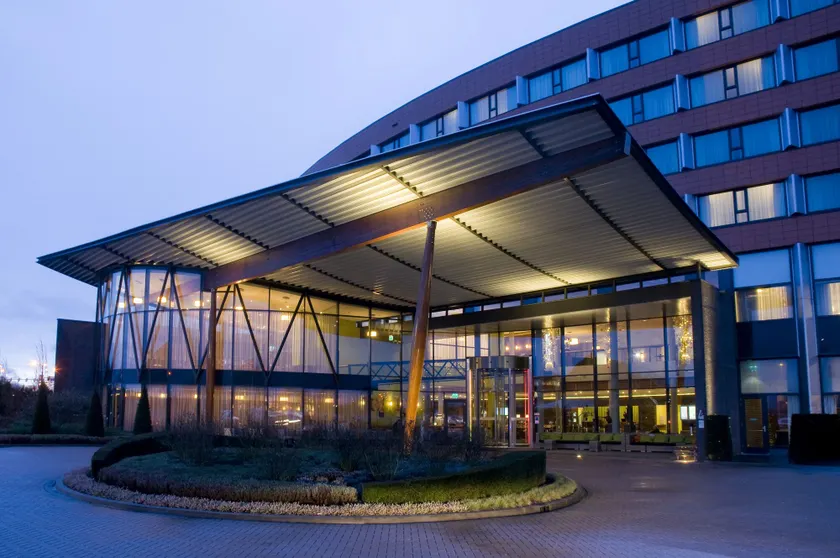 Van der Valk Hotel Rotterdam Ridderkerk - Image 1