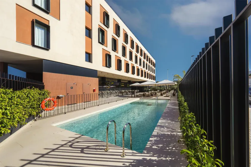 Hampton By Hilton Alicante Airport - Image 1