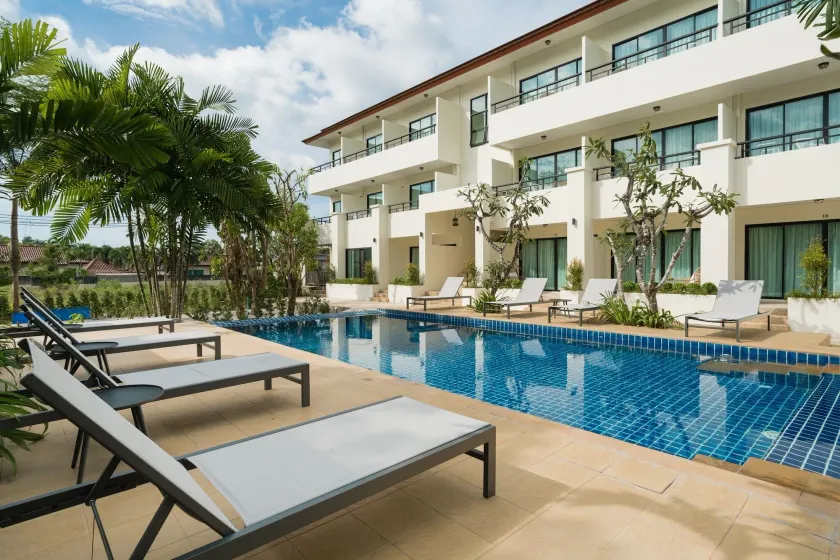 Hill Myna Holiday Park & Cafe - Image 1