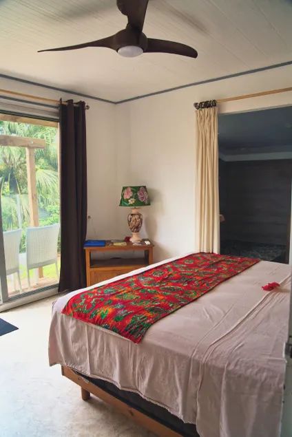 Te Ava Piti Lodge - Image 1