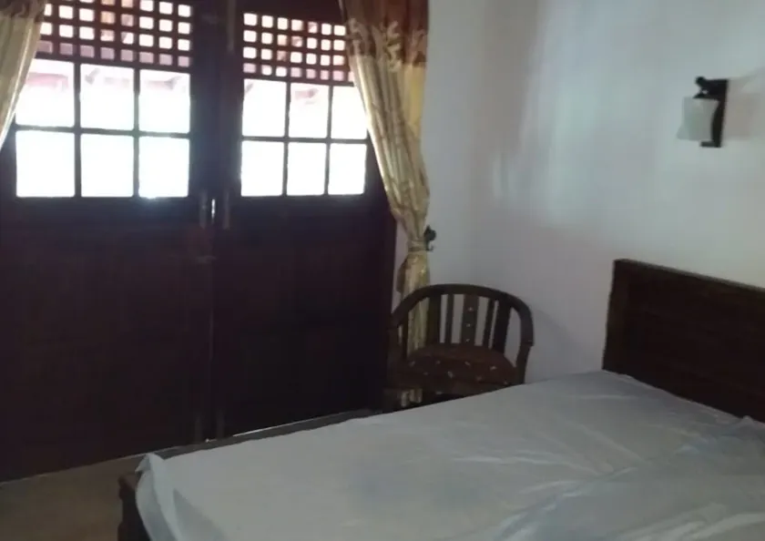 Yoho Lavonrich Bungalow - Image 1