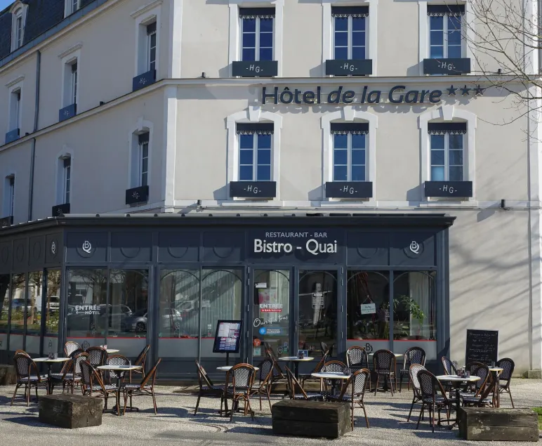 Hôtel de la Gare La Roche-sur-Yon - Image 1