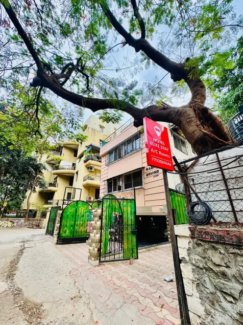 Hotel Elite Stay -Kalyani Nagar Pune - Image 1
