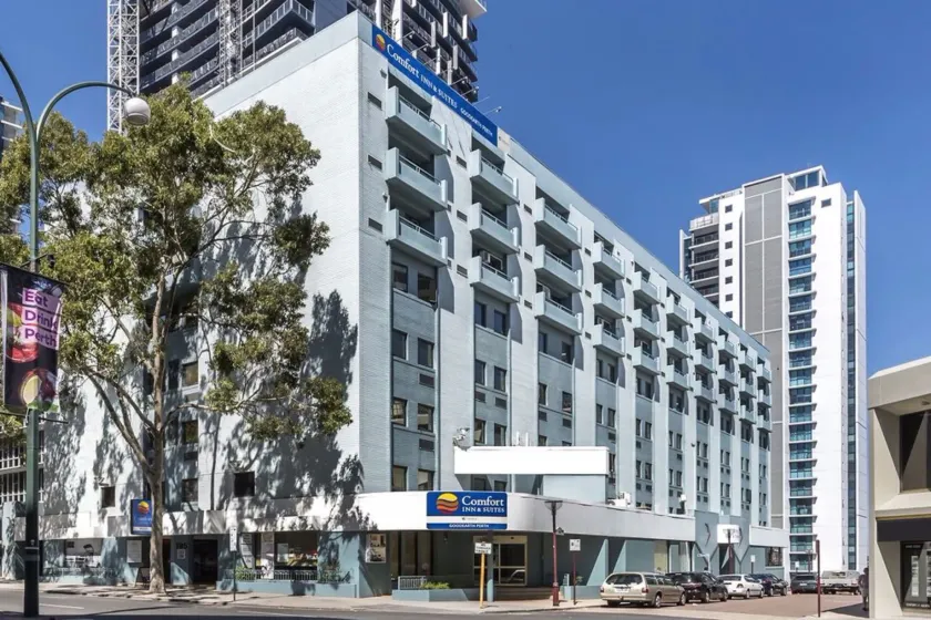 Comfort Inn & Suites Goodearth Perth - Image 1