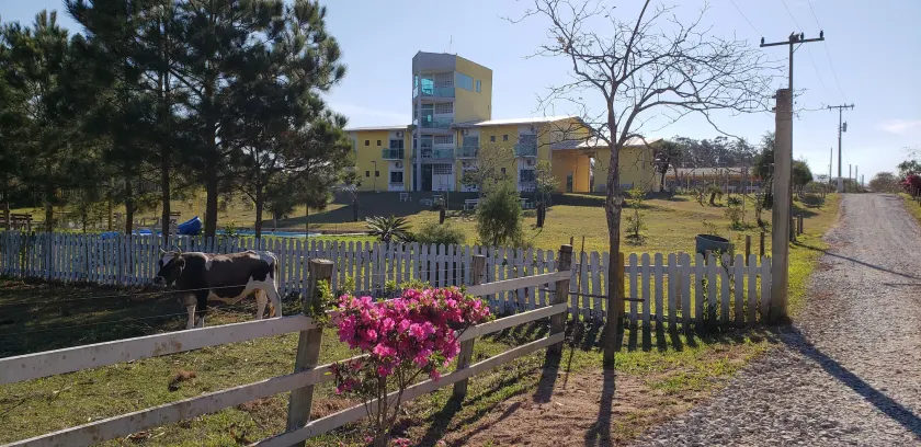 Hotel Pousada Laguna Rosa - Image 1