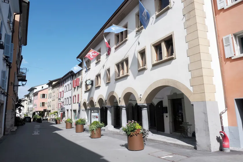 Martigny Youth Hostel - Image 1
