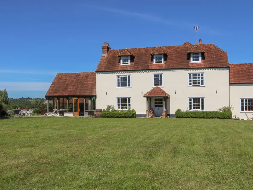 Groomes Country House - Image 1