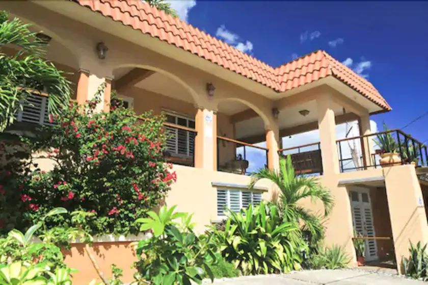 Villa Coral Guesthouse - Image 1