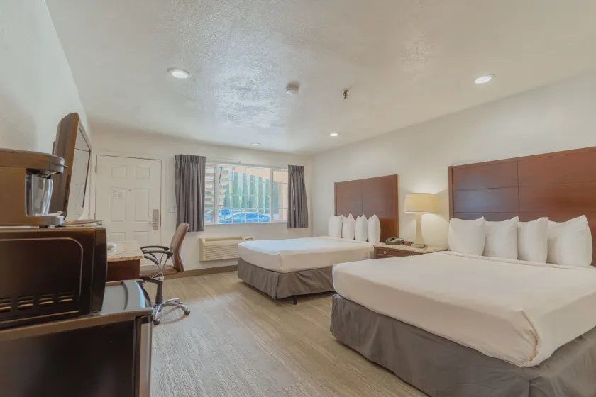 The Yosemite Inn - Image 1