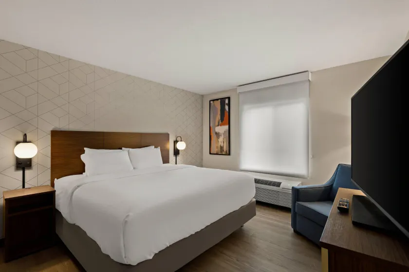 Everhome Suites Salem - Image 1