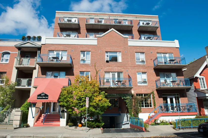 ByWard Blue Inn - Image 1