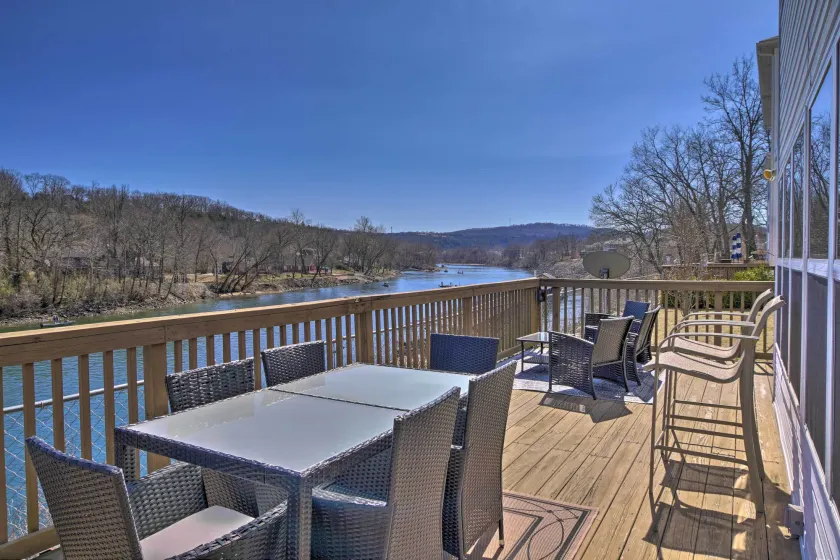 Lakefront Branson Condo w/ Porch & Dock Access - Image 1