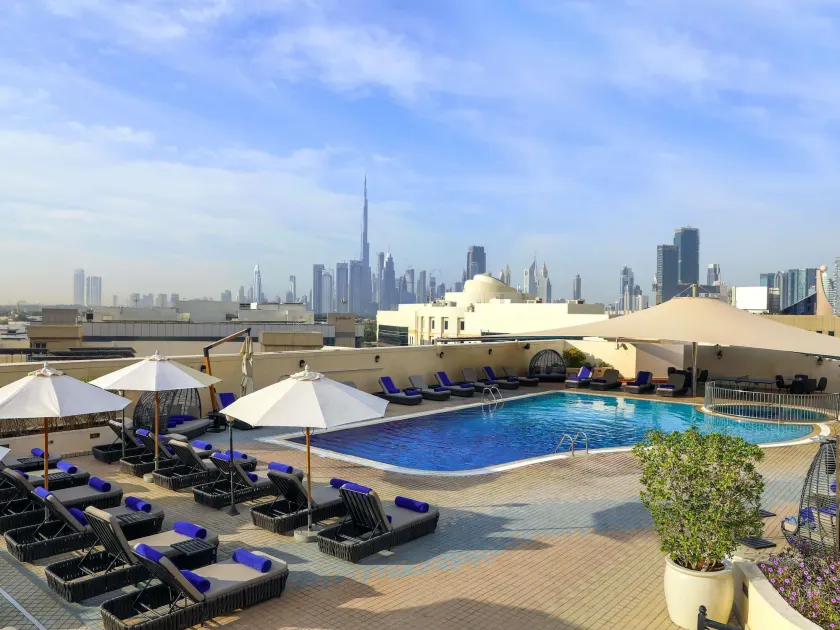 Mövenpick Hotel & Apartments Bur Dubai - Image 1