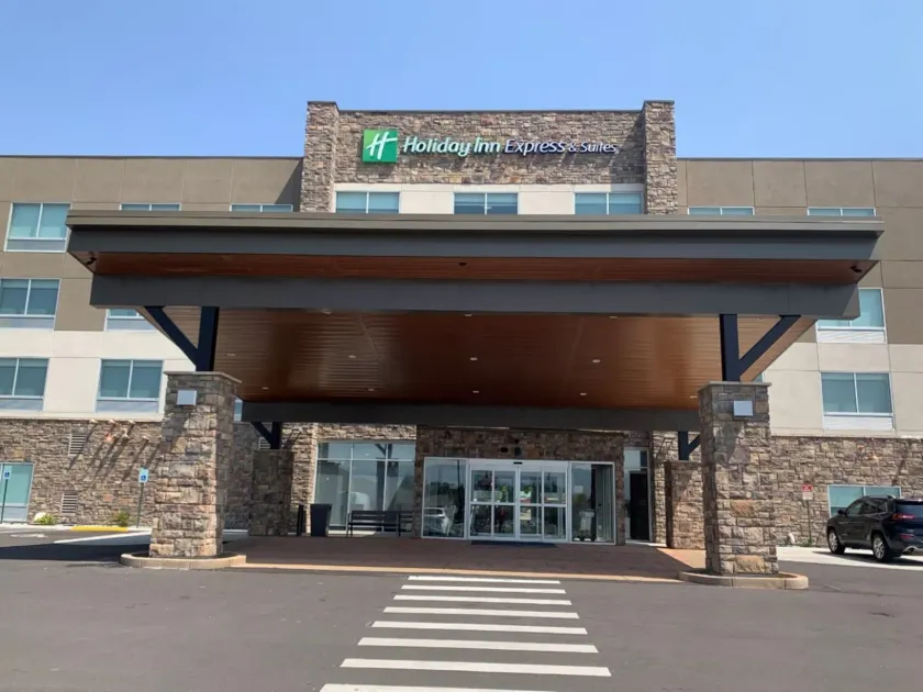 Holiday Inn Express & Suites Canon City by IHG - Image 1