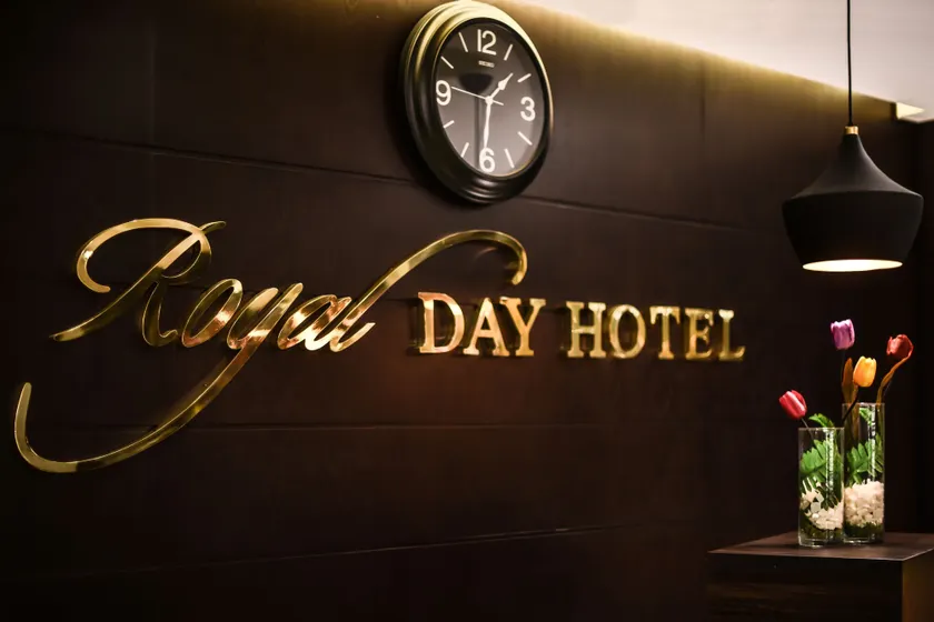 Royal Day - Image 1
