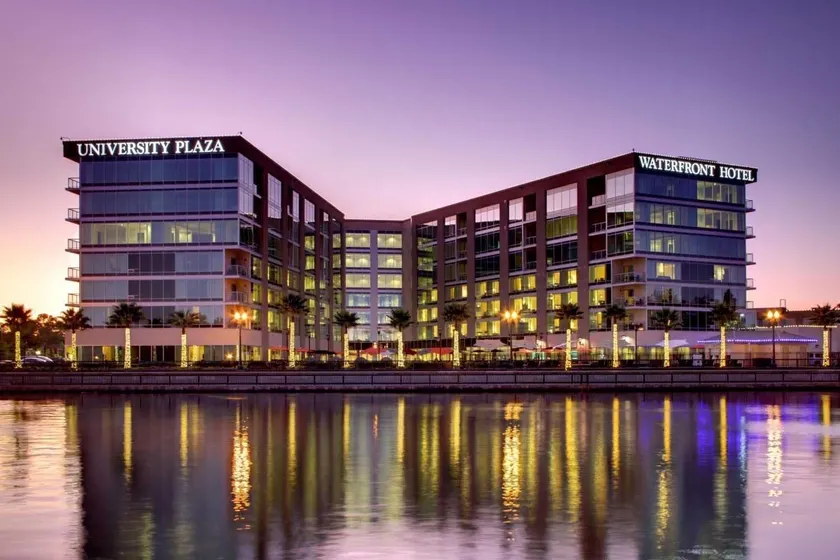 University Plaza Waterfront Hotel - Image 1