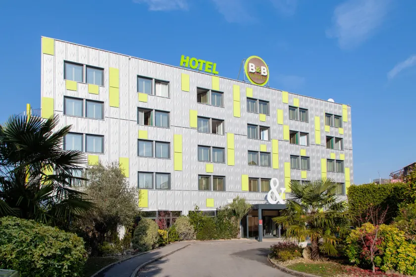 B&B HOTEL Orly Rungis Aéroport 2 étoiles - Image 1