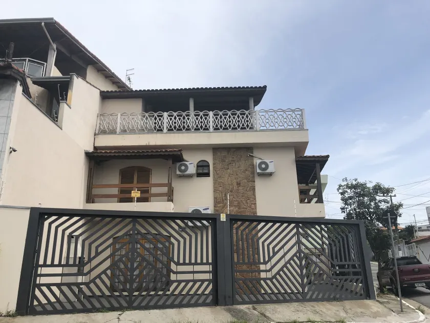 Brazil & France Hostel and House Inn - Image 1