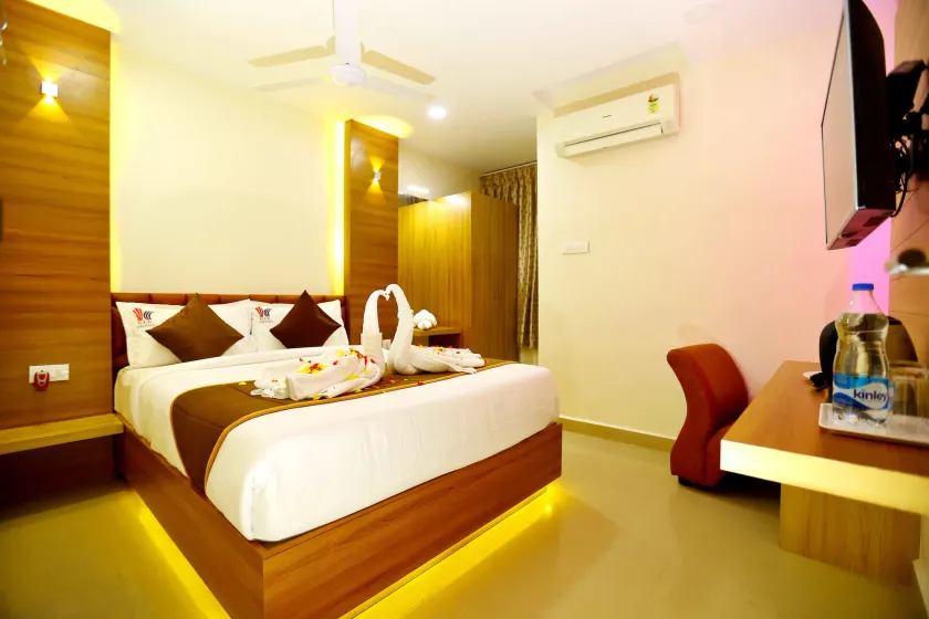 HOTEL KEK GRAND PARK - Image 1
