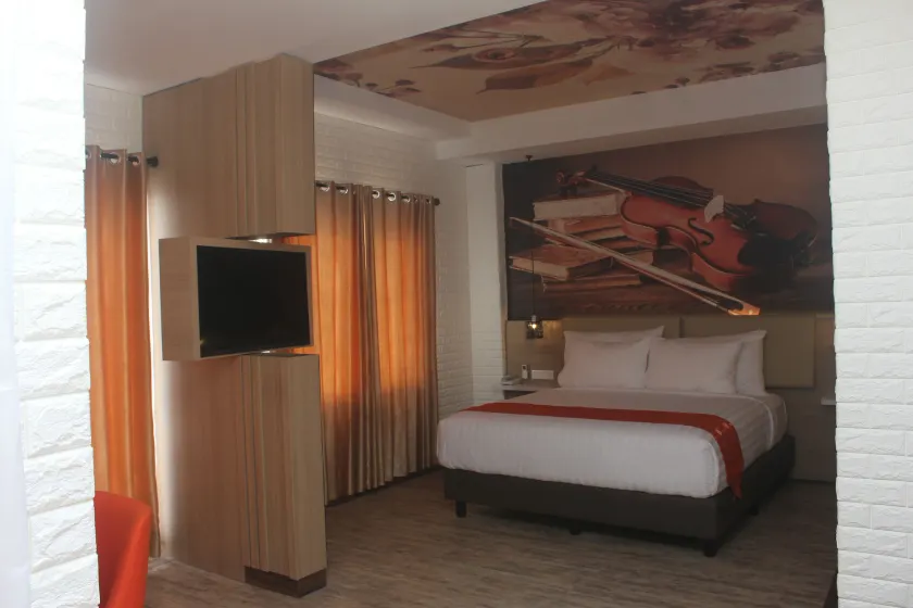 Premiere Hotel Tegal - Image 1