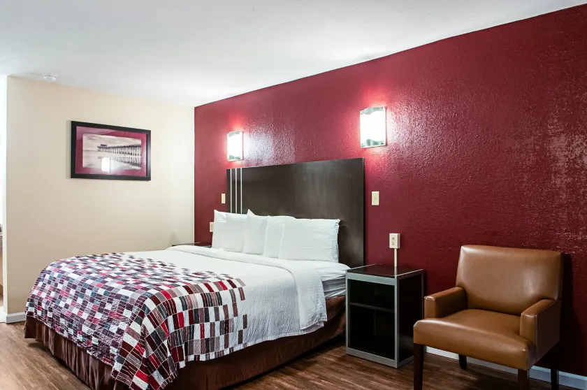 Red Roof Inn Slidell  - Image 1