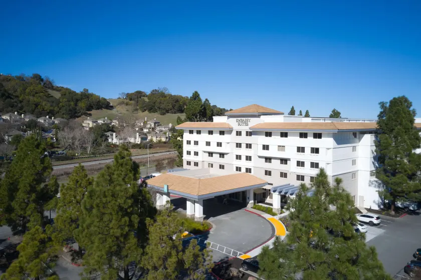Embassy Suites by Hilton San Rafael at Marin Center - Image 1