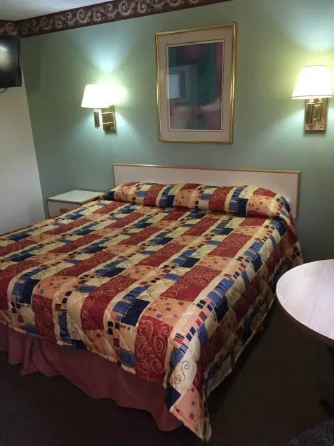 Double A Motel - Image 1